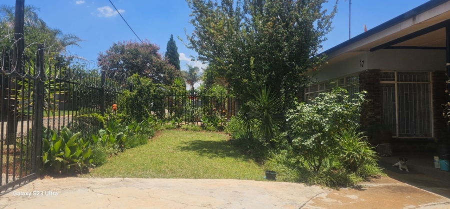 3 Bedroom Property for Sale in Mohadin North West